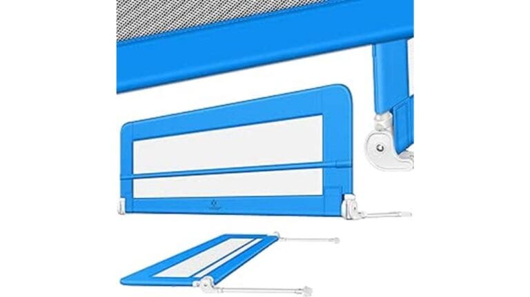 Blau-weißes Bettgitter mit Sicherheitsnetz und verstellbaren Befestigungsmechanismen, konzipiert für eine einfache Befestigung an einem Bettrahmen.